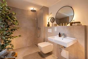 *KURZFRISTIG BEZUGSFERTIG* PRIVATE 3-ZIMMER-MAISONETTEWOHNUNG MIT EXKLUSIVER GARTENTERRASSE – Bauweberstraße 1c, 81476 Forstenried, München – Vorschaubild 4