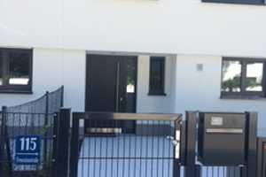 Familienfreundl., neuwertiges 6-Zi-Reihenhaus mit geh. Innenausstattung mit Grundwasser-Wärmepumpe – Freseniusstraße 115, 81247 München – Vorschaubild 4