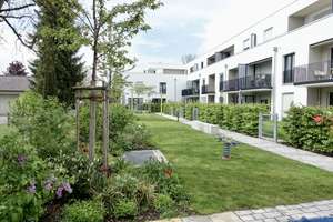 Neuwertige 4.5-Zimmer-Wohnung mit Terrasse (Süd-West Ausrichtung) und EBK in Unterschleißheim