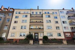 Erstbezug nach Modernisierung: Stilvolle 3-Zimmer-Wohnung mit Balkon in der Hannover Südstadt
