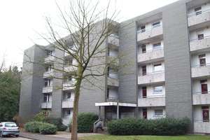 Frei für zwei ! Gut geschnittene 2 Zimmerwohnung mit Balkon in MG Scgmölderpark