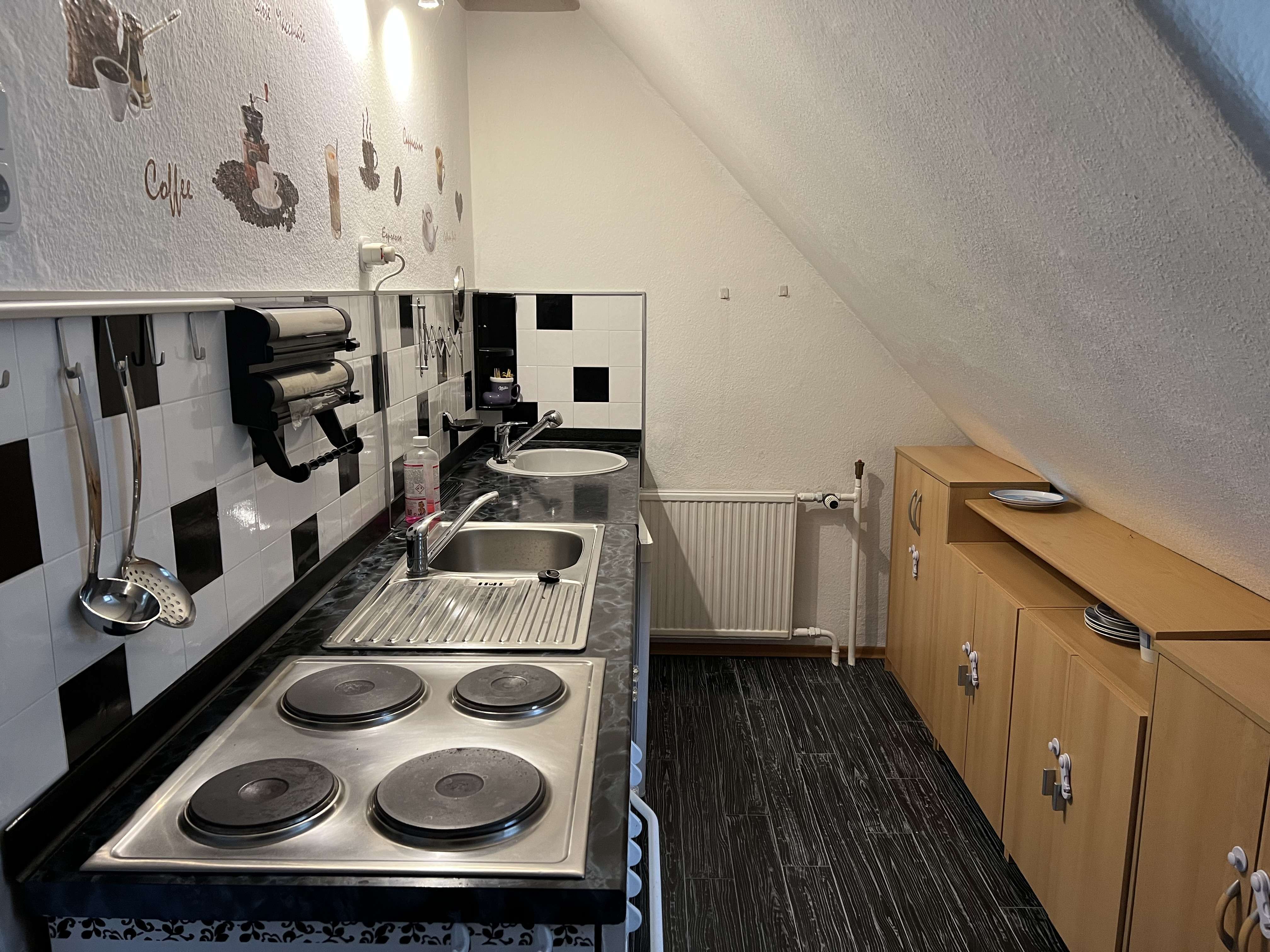 Immobilie in Schwarzenberg/Erzgebirge - Schöne DHH am Waldrand mit tollem Grundstück! - Bild 6