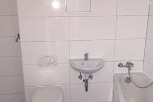 Vermietete 2-Zimmer-Wohnung mit Balkon in Berlin-Hellersdorf – modernisiert & solide kalkulierbar – Torgauer Straße 69, 12627 Hellersdorf, Berlin – Vorschaubild 6
