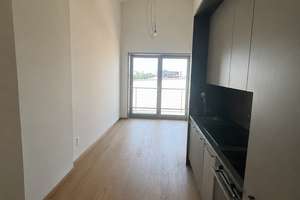 Loft Wohnung mit 6m hohen Decken und Weserblick