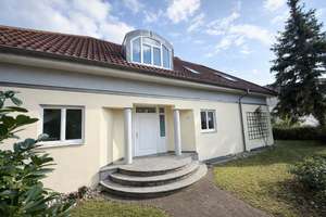 Repräsentative Stadtvilla auf außergewöhnlichem Grundstück nahe der Prinzregentenstraße – Die vollständige Adresse der Immobilie erhältst du vom Anbieter., 83022 Nord, Rosenheim – Vorschaubild 4