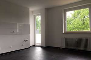 *** Altbau-Liebhaber aufgepasst! 2 Zimmerwohnung + Wohnküche + Mansarde! *** – Stolbergstr. 81, 45355 Bergeborbeck, Essen – Vorschaubild 3