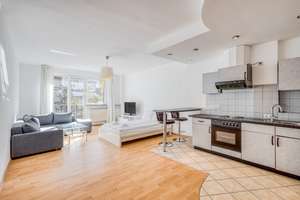 Geräumiges Studio-Apartment in unmittelbarer Nähe zum Ku-Damm. – Zähringer Strasse 20, 10719 Wilmersdorf, Berlin – Vorschaubild 1