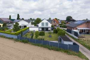 Modernes Einfamilienhaus (Baujahr 2020) mit Pool, Doppelgarage und PV-Anlage in Wegberg-Klinkum – Die vollständige Adresse der Immobilie erhältst du vom Anbieter., 41844 Wegberg – Vorschaubild 10