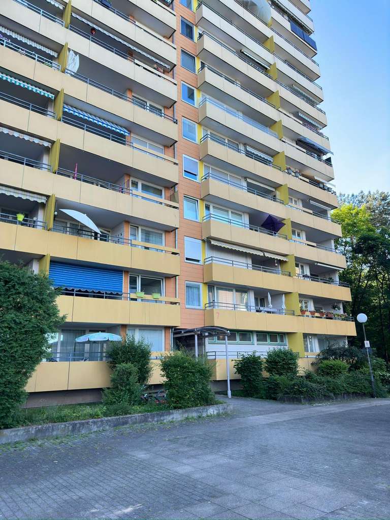 Attraktive 3-Zimmer-Wohnung mit EBK in Heidelberg – Besichtigung gerne nach Vereinbarung.
