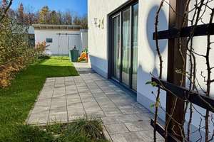 Modernes Zuhause mit Stil – Hochwertige Doppelhaushälfte in ruhiger Lage von Schongau – Die vollständige Adresse der Immobilie erhältst du vom Anbieter., 86956 Schongau – Vorschaubild 4