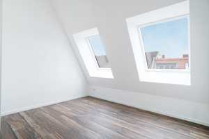 Exquisite Wohnung mit beeindruckenden Fensterfronten – Leopoldstraße 17, 10317 Berlin – Vorschaubild 7