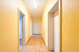 Attraktive 3-Zimmer-Wohnung im 1. Obergeschoss mit Balkon & Tageslichtbad – Die vollständige Adresse der Immobilie erhältst du vom Anbieter., 4155 Gohlis-Süd, Leipzig – Vorschaubild 2
