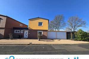 Ideal für Familien! Zentral gelegenes EFH mit Garten und 2 Garagen! – Köln – Vorschaubild 1