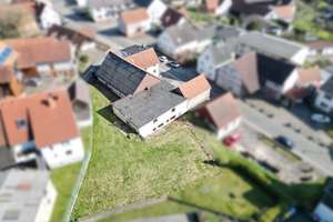 Vielseitige Nutzungsmöglichkeiten - Einfamilienhaus mit großzügigen Nebengebäuden – Die vollständige Adresse der Immobilie erhältst du vom Anbieter., 35325 Mücke – Vorschaubild 9
