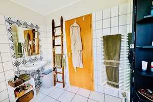 Property thumbnail 10