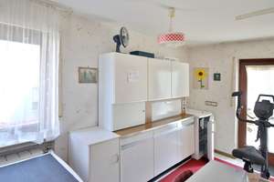 Doppelhaushälfte als Ein- oder Zweifamilienhaus mit Garage und sonnigem Garten – Die vollständige Adresse der Immobilie erhältst du vom Anbieter., 76228 Grünwettersbach, Karlsruhe – Vorschaubild 6