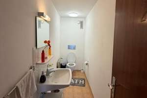 Zentral gelegene 2 Zimmer DG Wohnung  – Die vollständige Adresse der Immobilie erhältst du vom Anbieter., 70372 Cannstatt-Mitte, Stuttgart – Vorschaubild 10