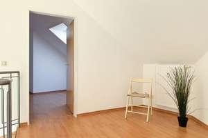 Ulm-Gögglingen schicke 4-Zi.-Maisonette mit 3 sonnigen Dachterrassen, EBK + TG, ohne Käuferprovision – Die vollständige Adresse der Immobilie erhältst du vom Anbieter., 89079 Gögglingen, Ulm – Vorschaubild 24