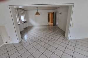 1-2 Fam.-Haus mit sehr gutem Raumangebot und Hof, Carport mit 50 m² und Gartenmöglichkeit – Südliche Weinstraße (Kreis) – Vorschaubild 39