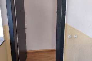 4-Zimmer Wohnung im 1.OG mit Aufzug, Küche, Bad und Süd-Balkon – Lange Straße 100, 44579 Castrop-Rauxel – Vorschaubild 2