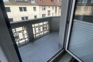 Modernes Wohnen im Altbau: 3 Zimmer mit 2 Balkonen in D-Friedrichstadt – 40215 Friedrichstadt, Düsseldorf – Vorschaubild 6