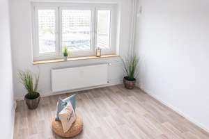 3-Raum-Wohnung mit Tageslichtbad im Stadtzentrum gelegen – Brückenstr. 20, 9111 Zentrum, Chemnitz – Vorschaubild 3