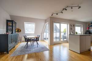 Maisonette im Dortmunder Südosten. Mit Dachloggia und Balkon!