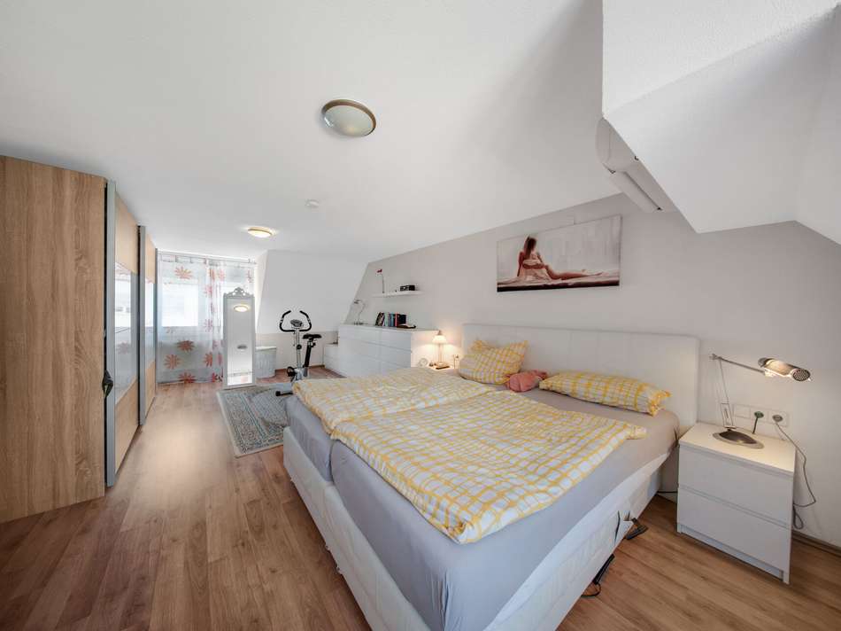 Schlafzimmer OG