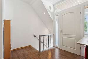 Helle moderne 4ZKB mit EBK im DG sehr zentral in Siegen (Kein Balkon oder Stellplatz) – Die vollständige Adresse der Immobilie erhältst du vom Anbieter., 57074 Siegen, Siegen – Vorschaubild 3
