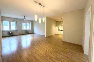 Großzügige 3,5-Zimmer-Stadtwohnung mit Einbauküche - hell und komfortabel – Die vollständige Adresse der Immobilie erhältst du vom Anbieter., 70197 Rotebühl, Stuttgart – Vorschaubild 1