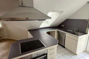 Kapitalanlage oder Eigennutzung! 3 Zimmer Maisonette-Wohnung mit Balkon in ruhiger Lage – Die vollständige Adresse der Immobilie erhältst du vom Anbieter., 70439 Stammheim-Süd, Stuttgart – Vorschaubild 4