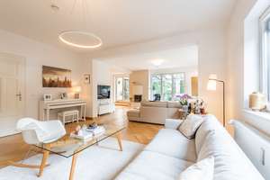 AIGNER - Uneinsehbares Penthouse direkt am Perlacher Forst – Die vollständige Adresse der Immobilie erhältst du vom Anbieter., 81545 Harlaching, München – Vorschaubild 3