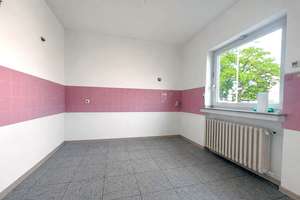 Familienfreundliches Einfamilienhaus mit großem Sonnengarten nah am Rodenkirchener Zentrum. – Die vollständige Adresse der Immobilie erhältst du vom Anbieter., 50996 Rodenkirchen (Ortsteil), Köln – Vorschaubild 16
