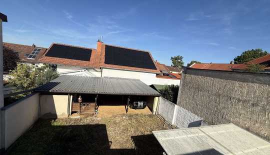 Bild von Sanierungsbedürftiges Haus mit großem Potenzial & schönem Garten