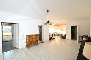 Klassischer Wohnkomfort mit Panorama – Die vollständige Adresse der Immobilie erhältst du vom Anbieter., 57074 Siegen, Siegen – Vorschaubild 7