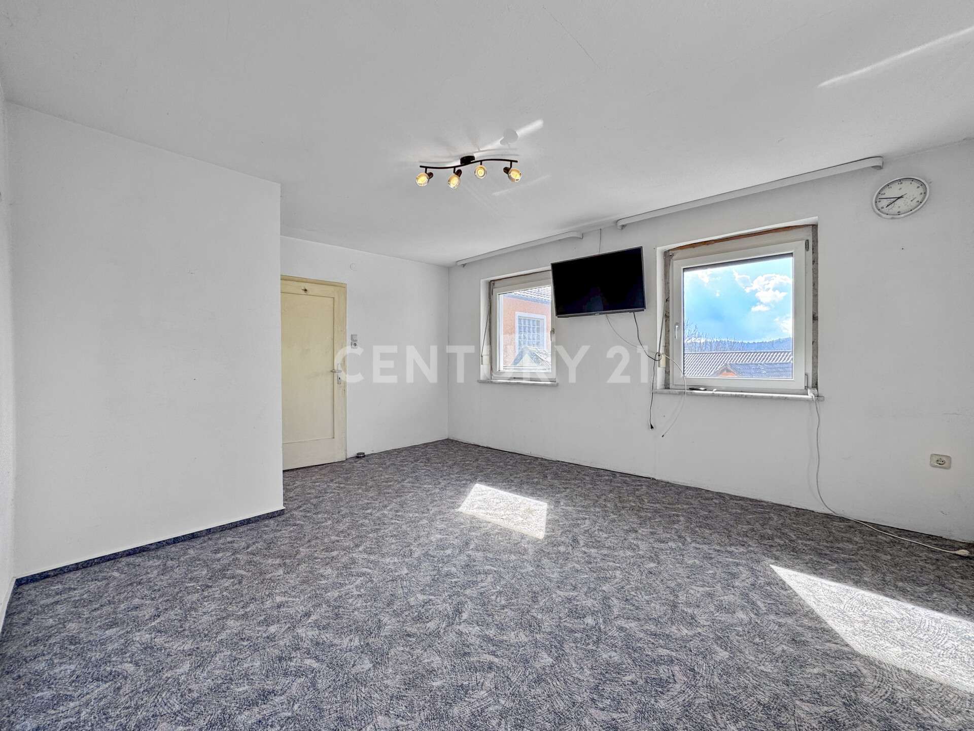 Immobilie in Nittenau - Weitläufiges Grundstück mit 1919 m² und Altbestand in ruhiger Lage - Bild 6