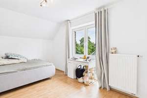 Nähe ISD: Doppelhaushälfte mit Garten und Garage in Düsseldorf Lohausen – Die vollständige Adresse der Immobilie erhältst du vom Anbieter., 40474 Lohausen, Düsseldorf – Vorschaubild 13