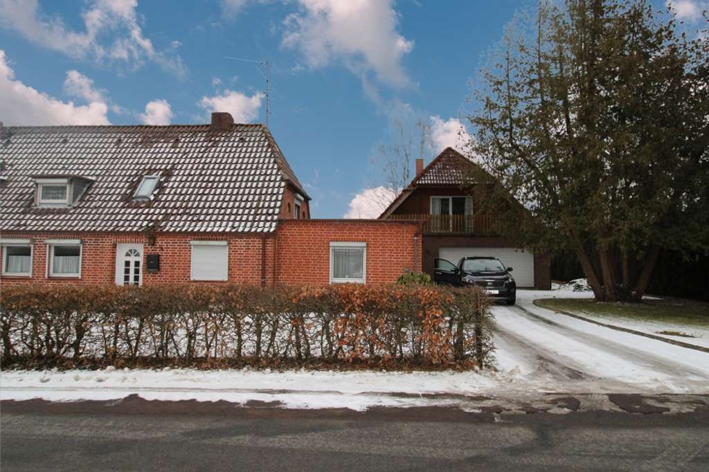 Immobilie in Gudow - Zwei auf einem Grundstück - Siedlungs-Doppelhaushälfte und separates Haus mit Doppelgarage -  in Ran - Bild 1