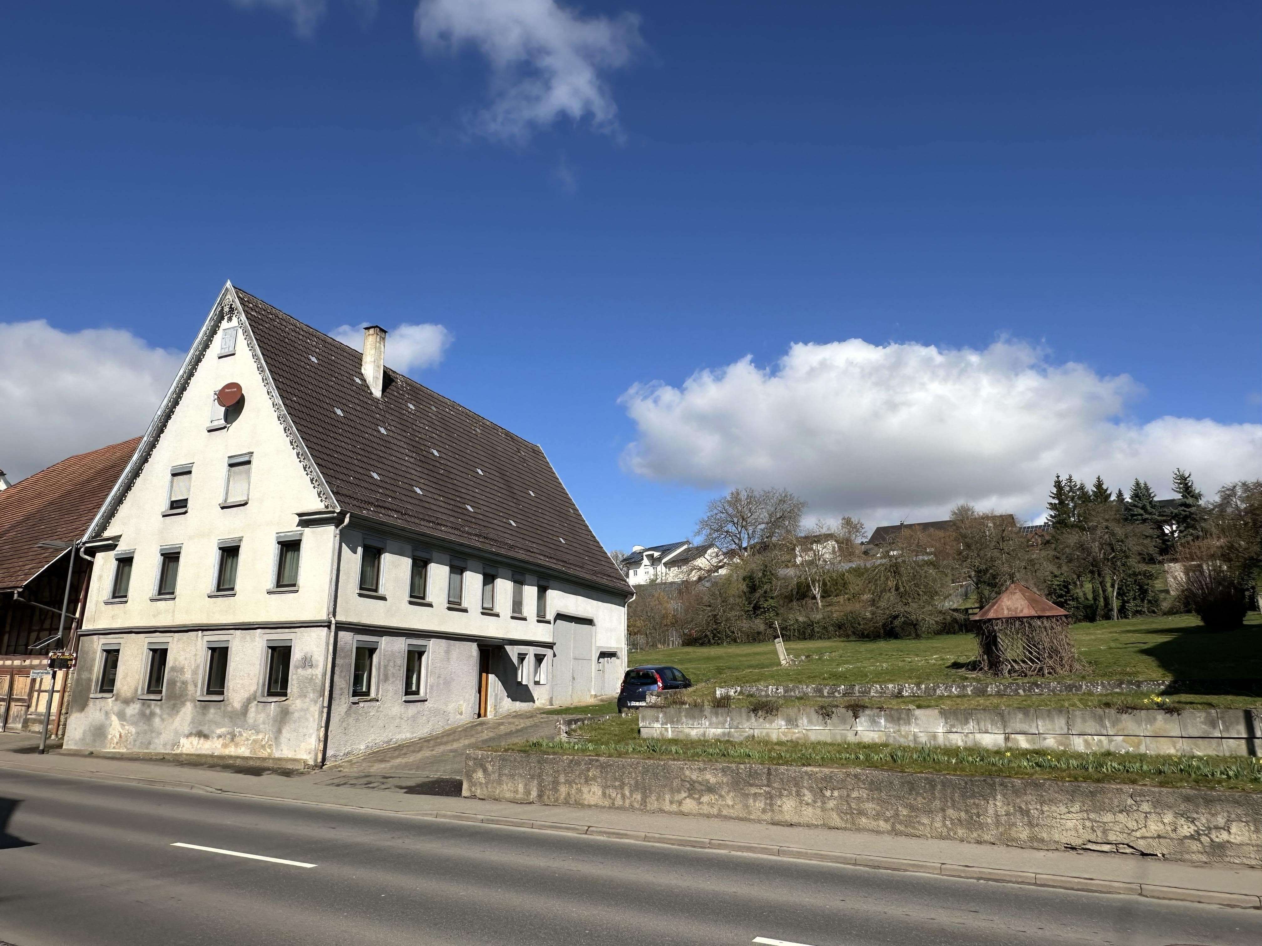 Wohnhaus mit großem Garten in Eutingen, Freudenstadt Kreis – Bild 2