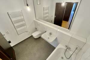 Großzügige Dachgeschoss-Maisonette-Galerie-Wohnung mit 4 Zimmer / 2 Balkone / renovierungsbedürftig – Robert-Stolz-Str. 13, 40470 Mörsenbroich, Düsseldorf – Vorschaubild 20