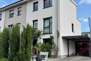 4-Zimmer-Reihenendhaus mit EBK in Hattersheim am Main – Main-Taunus-Kreis – Vorschaubild 1