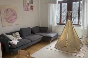 Helle 3-Zimmer Altbau-Wohnung im 3. OG mit Balkon in Mainz-Neustadt – Die vollständige Adresse der Immobilie erhältst du vom Anbieter., 55118 Neustadt, Mainz – Vorschaubild 1