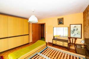 Einfamilienhaus in bester Lage mit PV Anlage – Die vollständige Adresse der Immobilie erhältst du vom Anbieter., 93437 Furth im Wald – Vorschaubild 27