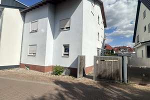 3 Familienhaus + 1 Einliegerwohnung mit Garten und Innenhof