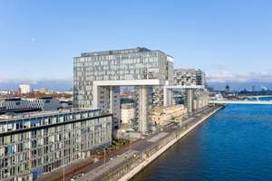 Leben im Rheinauhafen über den Dächern von Köln 