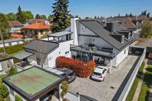 Truderinger Triple: Modernisiertes XL-Wohnhaus mit 3-4 Wohnungen