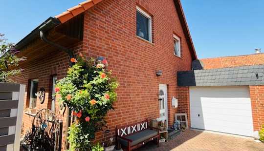 Bild von """ ALGERMISSEN OT """  Herzenshaus sucht Gartenliebhaber!!! Inkl. Garage und vielen tollen Extras!