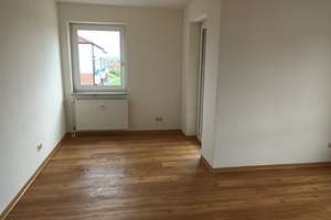 2 Zimmer mit großer Loggia auf der Sonnenseite - Reislingen S/W – V.-Droste-Hülshoff-Str. 33, 38446 Reislingen, Wolfsburg – Vorschaubild 2