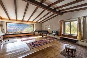 Wohnhaus mit Pferdestall vor prächtiger Kulisse, ca. 6.800 m² großes, uneinsehbares Grundstück
 – Weyarn, Miesbach (Kreis), 83629 Miesbach (Kreis) – Vorschaubild 4