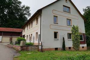 Charmantes Landhaus mit Nebengebäude in idyllischer Alleinlage - bestens zur Pferdehaltung geeignet! – Die vollständige Adresse der Immobilie erhältst du vom Anbieter., 91469 Hagenbüchach – Vorschaubild 3